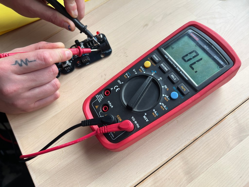 Reparatie voor Synth Modules  tijdens week van de&nbsp;CE